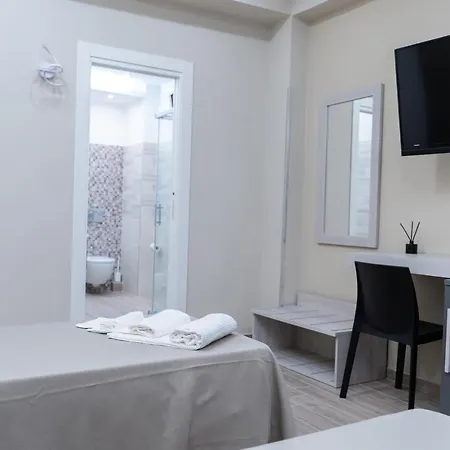 ベッド・アンド・ブレックファスト La Perla 3*