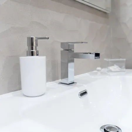 La Perla Bed and breakfast 3*