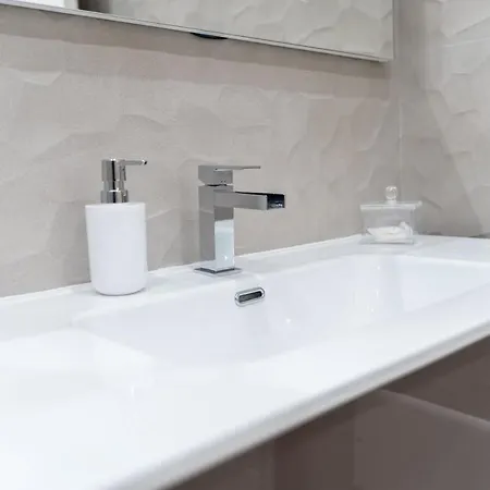 ベッド・アンド・ブレックファスト La Perla