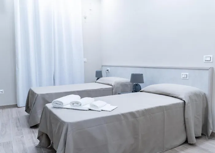 La Perla 住宿加早餐酒店 维博瓦伦蒂亚码头